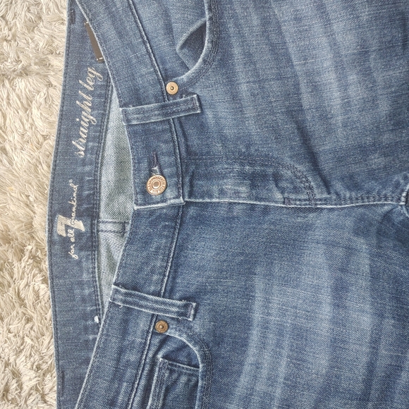 Jean - Picture 2 of 4